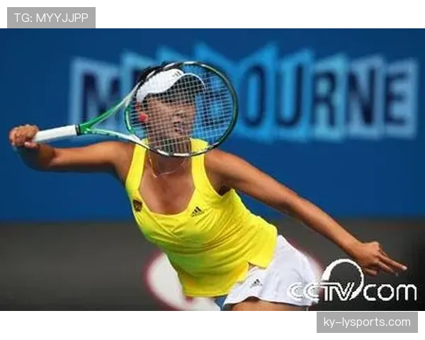 彭帅球场像军训，下场逛街结账那一刻土豪既视感